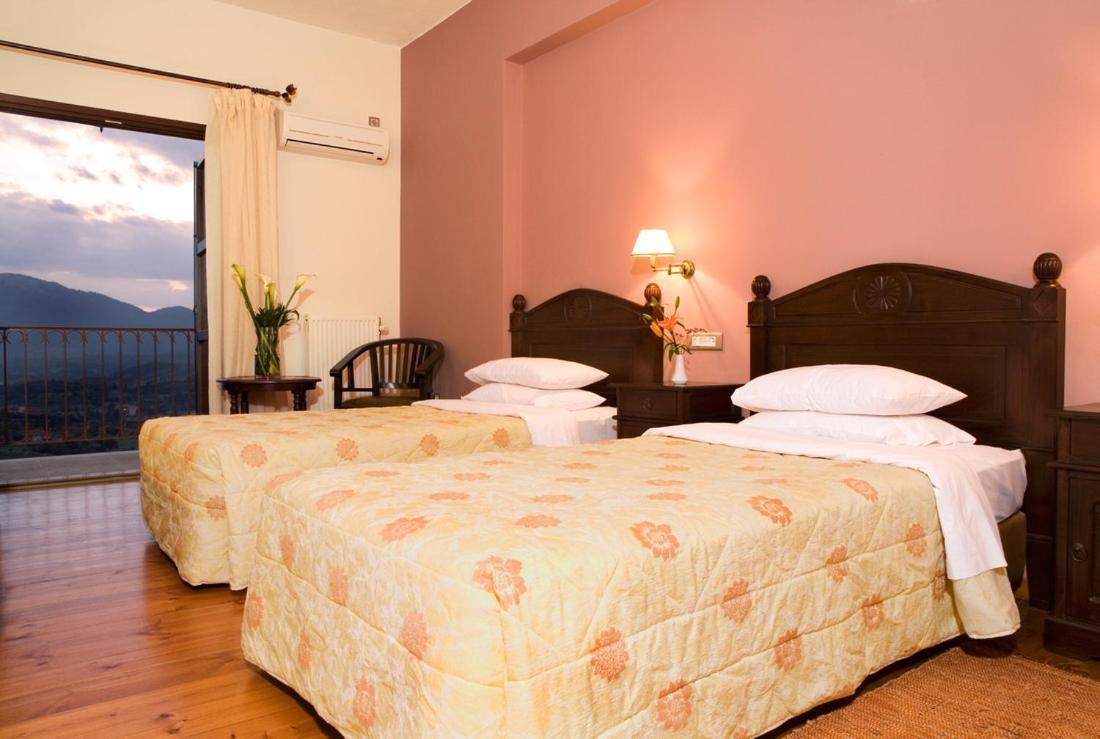Vytina Mountain View Hotel Kültér fotó